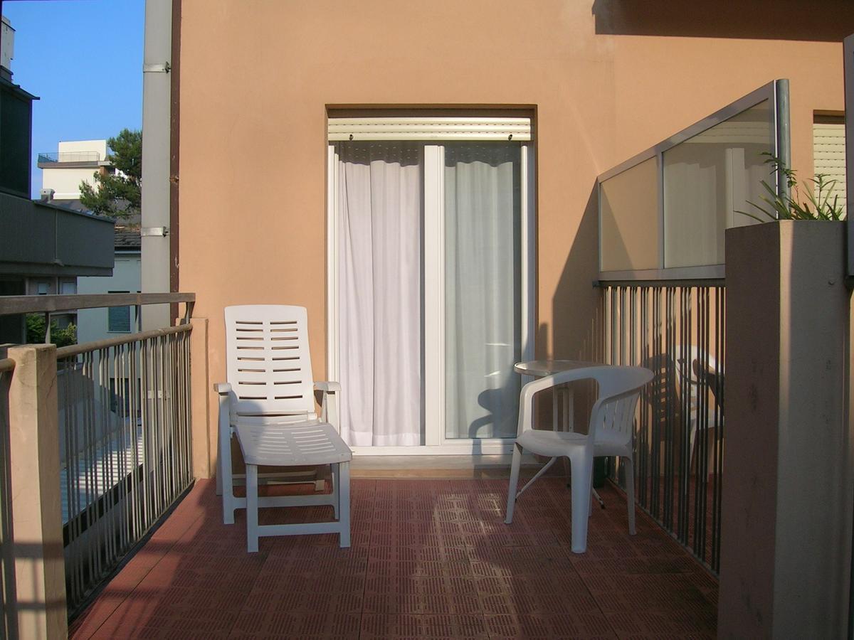 Hotel D'Annunzio Cattolica Luaran gambar