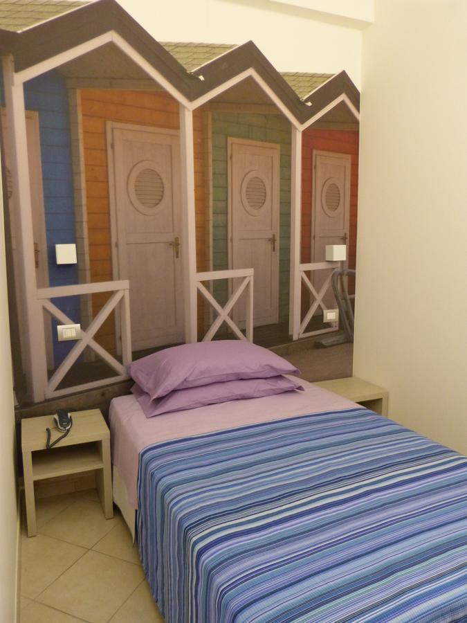 Hotel D'Annunzio Cattolica Luaran gambar